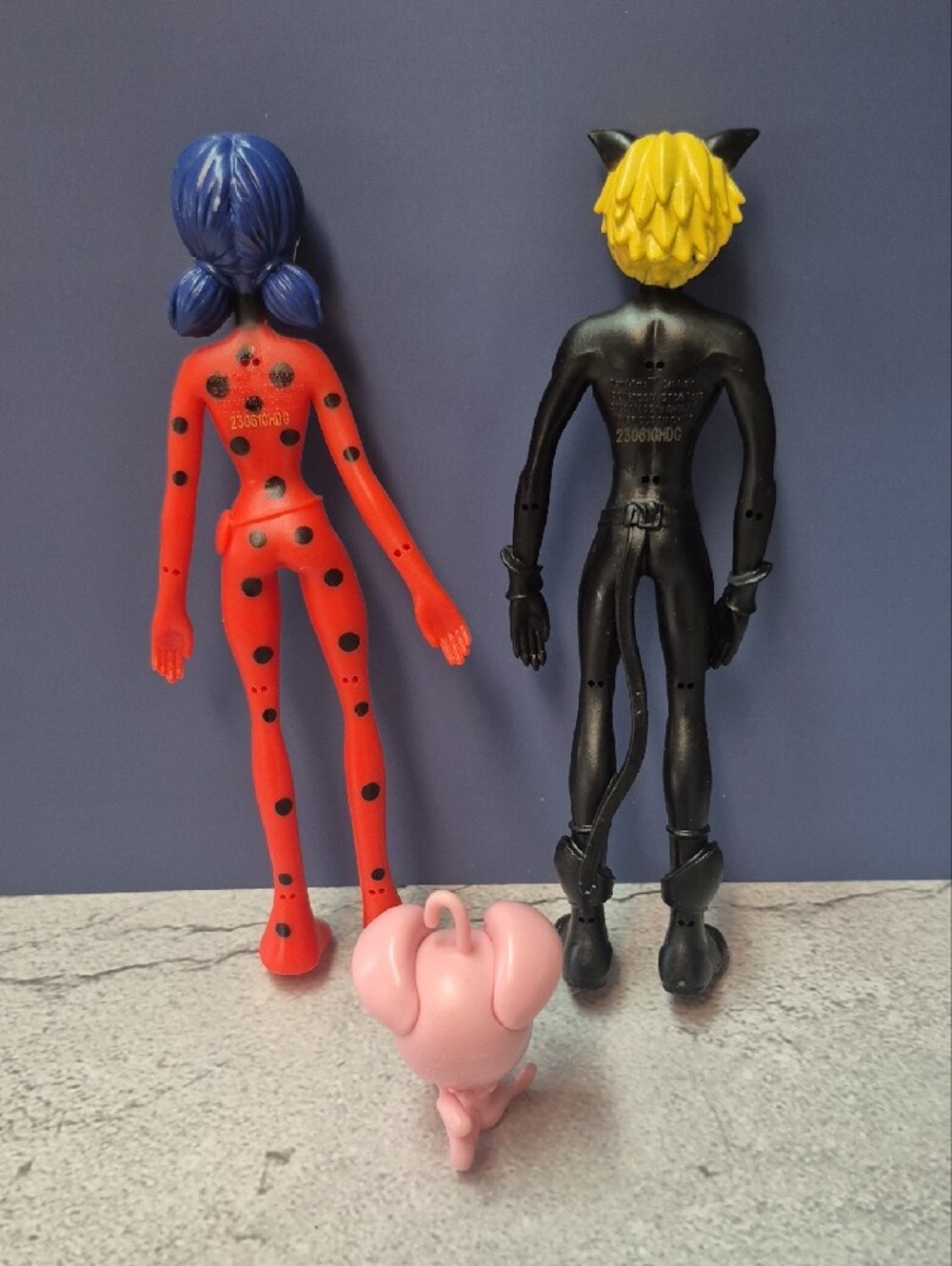 Ladybug & Cat Noir Figures (Bendable) - Picture 2 of 2